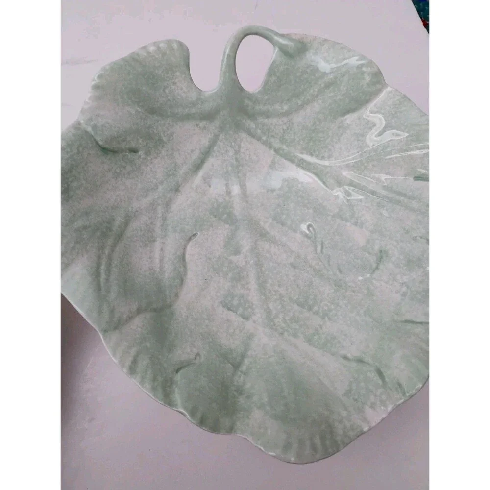 Villeroy & Boch French Garden Leaves Ceramic Green Leaf Dessert Bowls Pair 7”